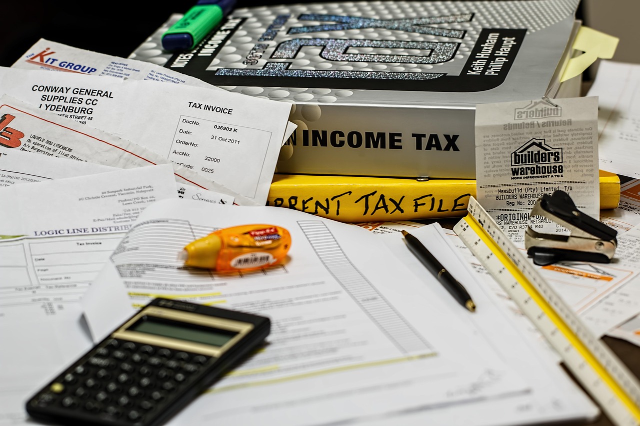 Street Budgeting + Conscious Spending — Take Control of Your Money, Build Your Hustle 